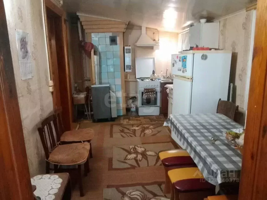 Дом в Орловская область, Свердловский район, Змиевка городское ... - Фото 1