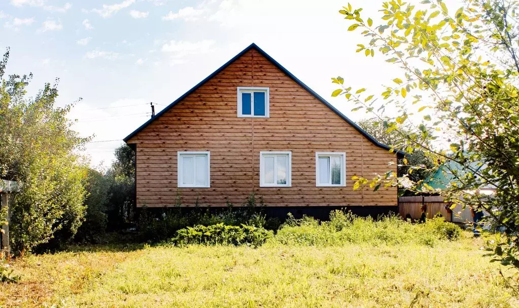 Дом в Башкортостан, Иглинский сельсовет, с. Иглино ул. Менделеева, ... - Фото 0