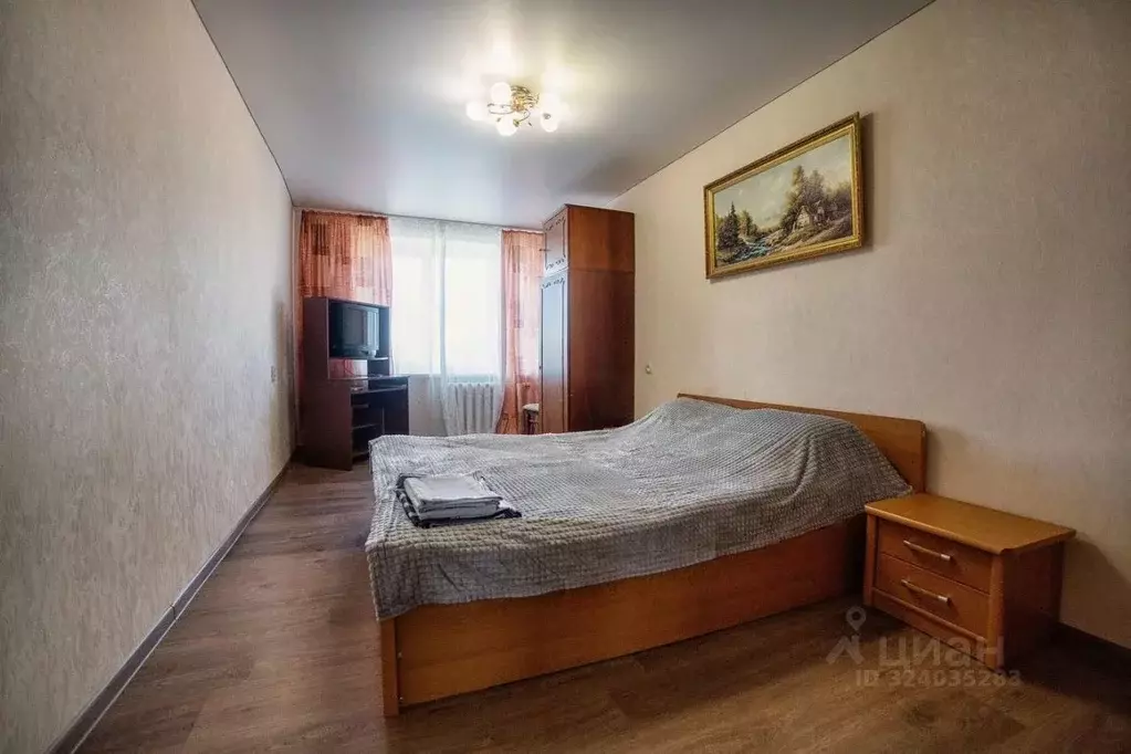 2-к кв. Смоленская область, Смоленск ул. Октябрьской Революции, 13 ... - Фото 1