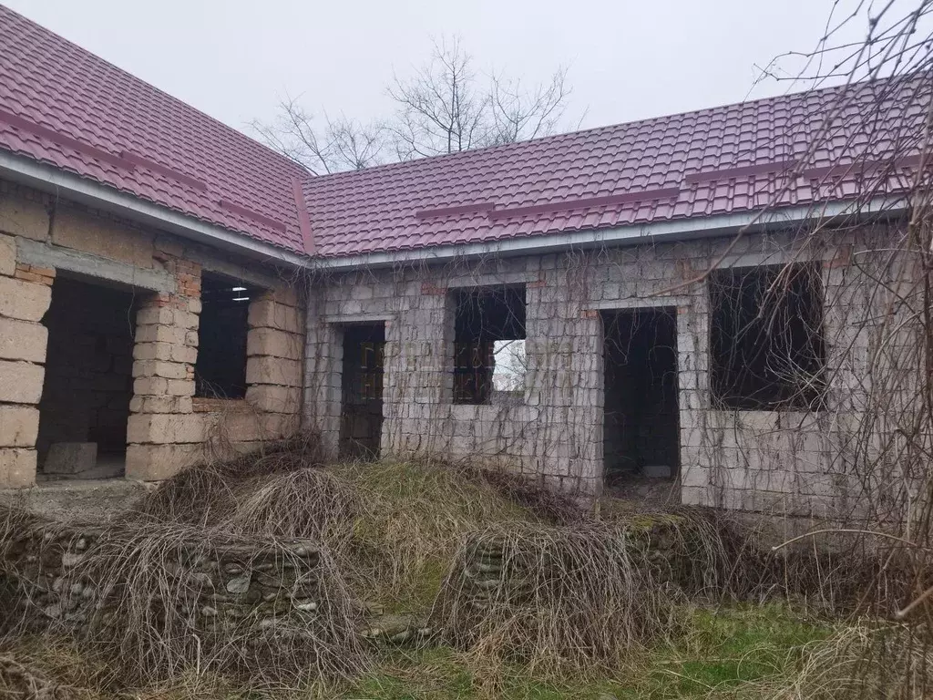 Дом в Кабардино-Балкария, Нальчик городской округ, с. Адиюх ул. ... - Фото 0