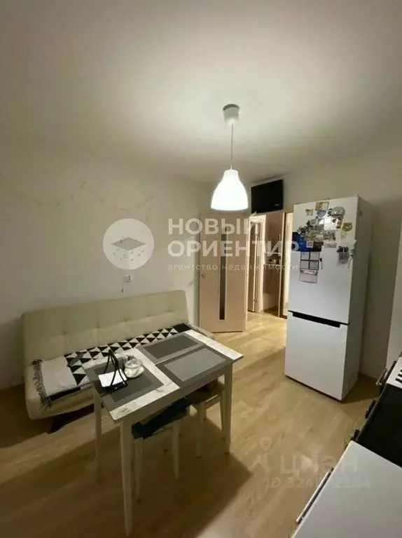 1-к кв. Свердловская область, Екатеринбург ул. Репина, 68 (42.6 м) - Фото 1