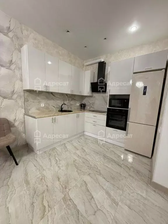 3-к кв. Волгоградская область, Волгоград Ополченская ул., 27Б (60.8 м) - Фото 1