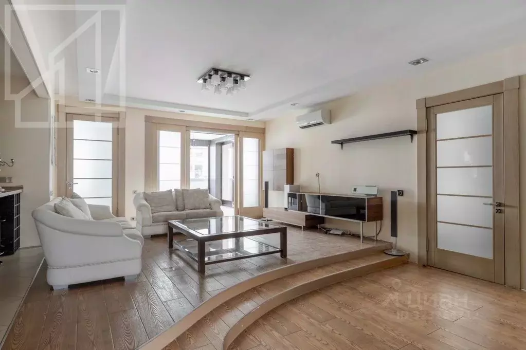 5-к кв. Москва Композиторская ул., 17 (175.0 м) - Фото 0