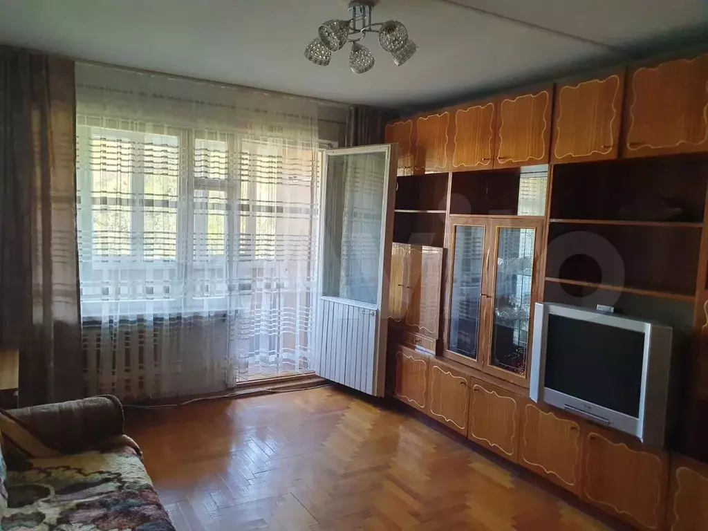 1-к. квартира, 37 м, 5/9 эт. - Фото 1