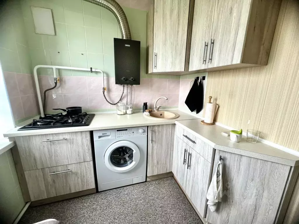 2-к кв. Ростовская область, Аксай Садовая ул., 5 (44.0 м) - Фото 0