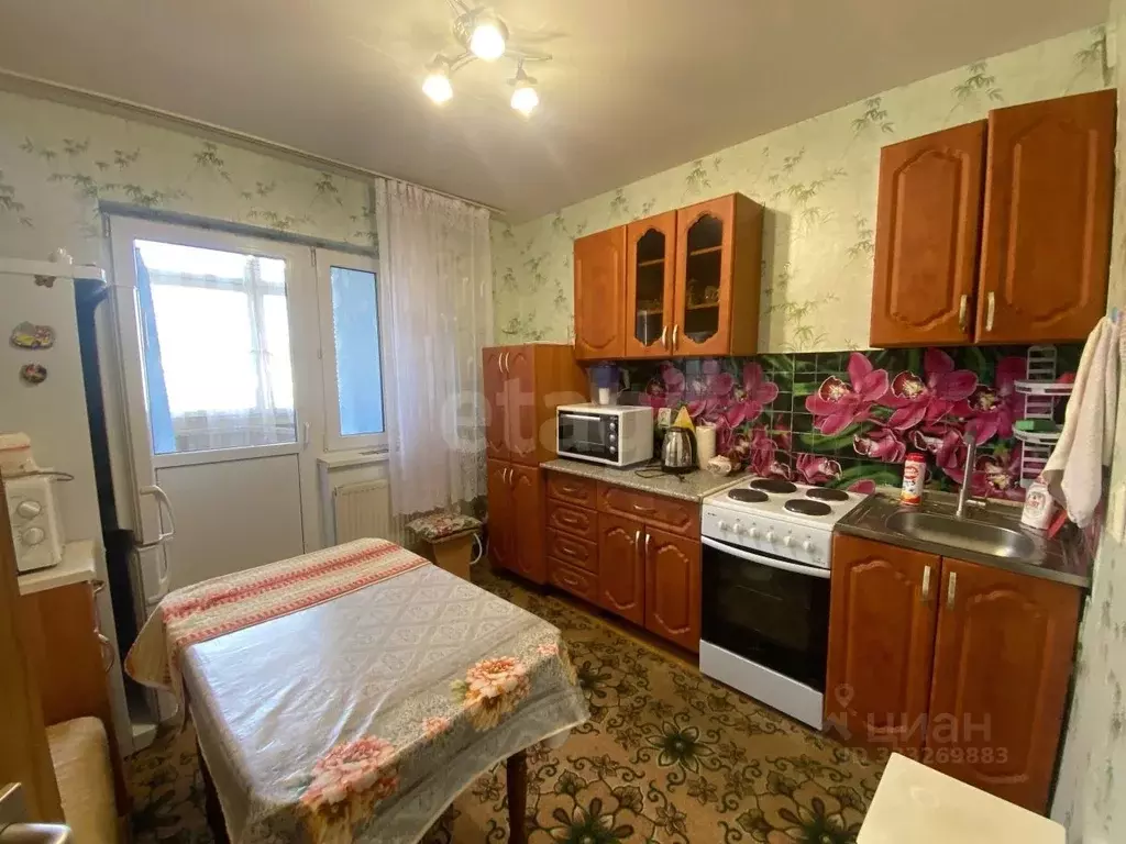 2-к кв. Псковская область, Остров ул. К. Назаровой, 66 (55.3 м) - Фото 1