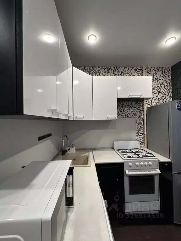 2-к кв. Татарстан, Казань просп. Ямашева, 20 (47.8 м) - Фото 1