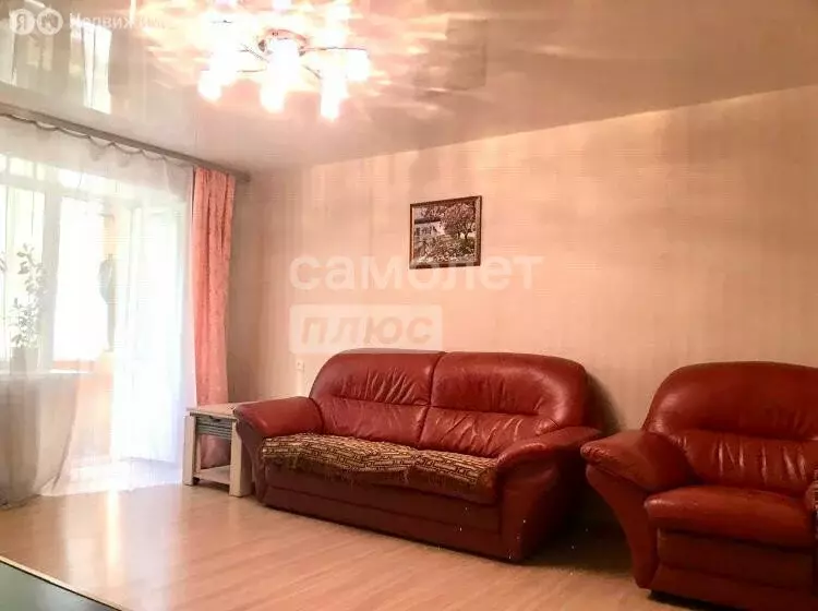 2-комнатная квартира: Томск, улица Ивана Черных, 83 (50 м) - Фото 1