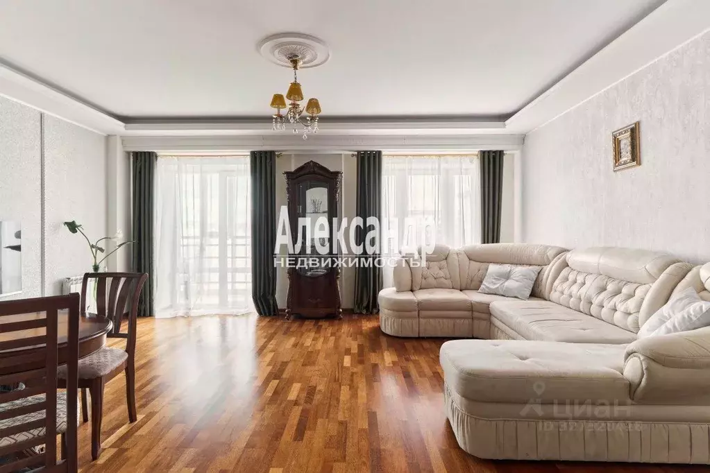 3-к кв. Санкт-Петербург Варшавская ул., 23к3 (125.9 м) - Фото 1