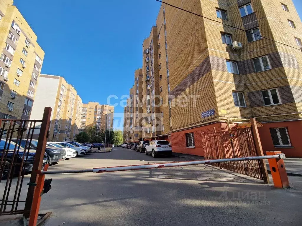Помещение свободного назначения в Татарстан, Казань ул. Лазарева, 3 ... - Фото 1