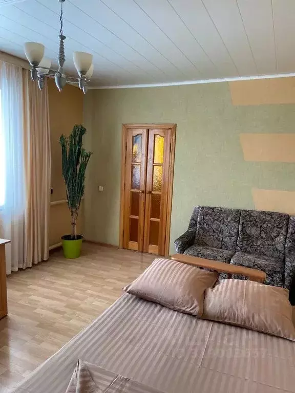 Дом в Краснодарский край, Ейск Морская ул., 18 (100 м) - Фото 0