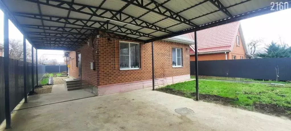 Дом в Краснодарский край, Динской район, Новотитаровская ст-ца ... - Фото 2