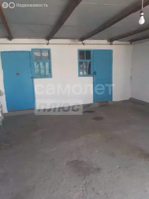 Дом в Первомайское сельское поселение, село Красное (68.6 м) - Фото 1