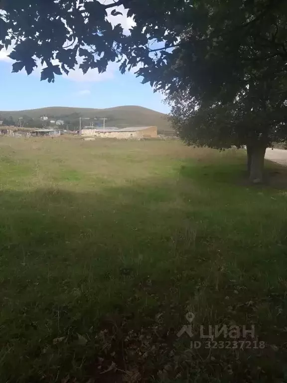 Участок в Ставропольский край, Кисловодск городской округ, пос. ... - Фото 1