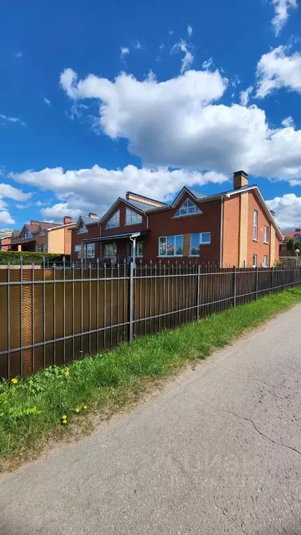 Коттедж в Псковская область, Псков Петропавловская ул., 72 (262 м) - Фото 1