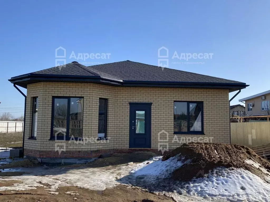 Дом в Волгоградская область, Волгоград Дунайская ул. (106 м) - Фото 1