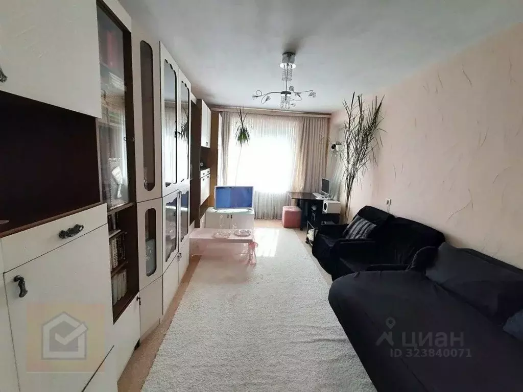 2-к кв. Крым, Симферополь ул. Балаклавская, 45 (64.0 м) - Фото 1