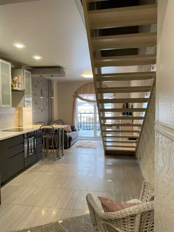 2-к кв. Свердловская область, Екатеринбург ул. Изоплитная, 23В (60.0 ... - Фото 1