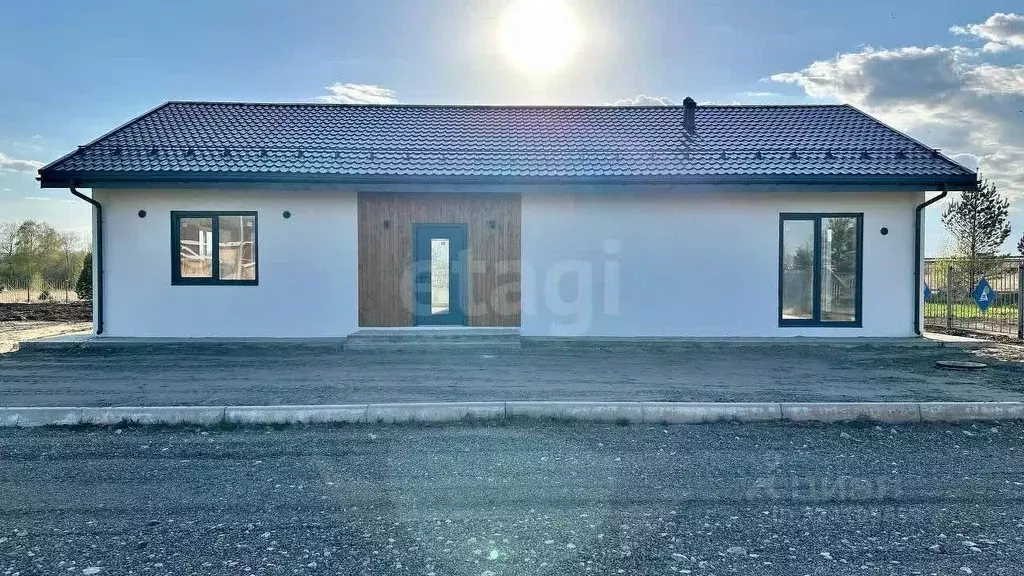 Дом в Красноярский край, Емельяновский муниципальный округ, пос. Сухая ... - Фото 1