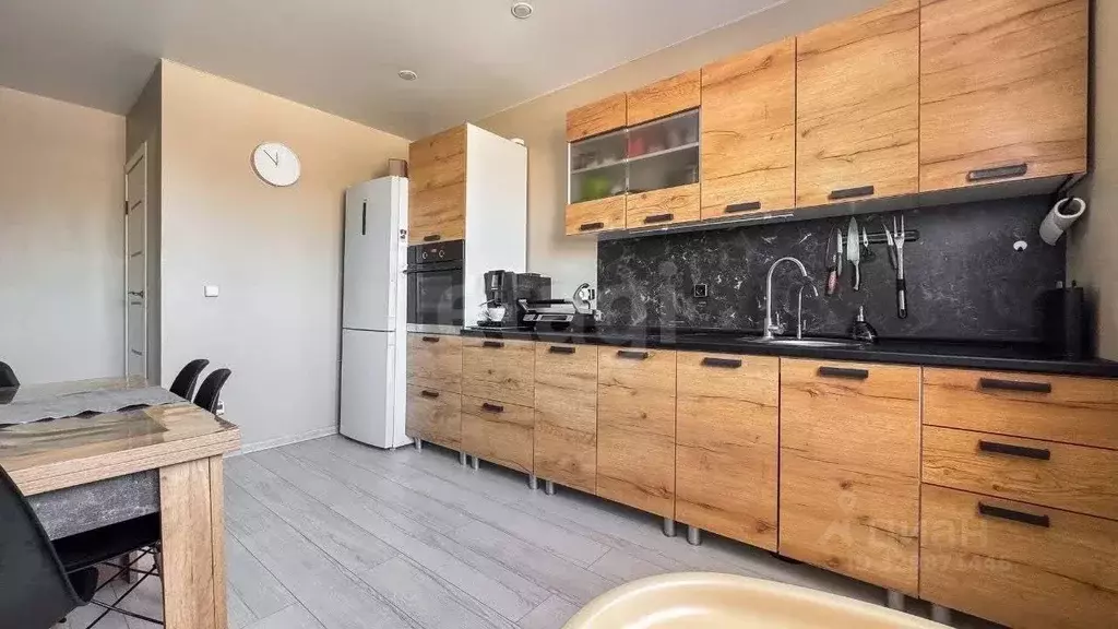 Дом в Омская область, Омск Звездочка СНТ, аллея 4-я, 133 (120 м) - Фото 1