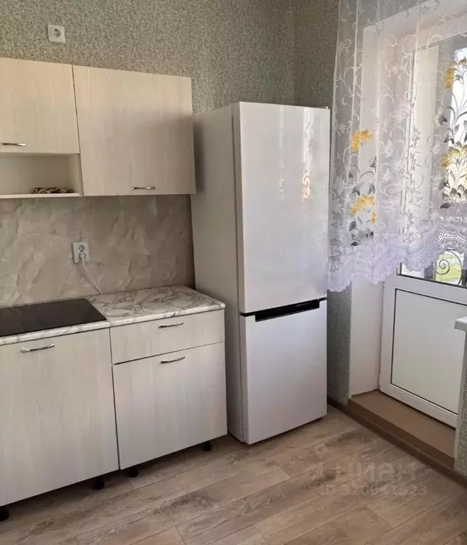 1-к кв. Омская область, Омск проезд 6-й Амурский, 16 (36.0 м) - Фото 1