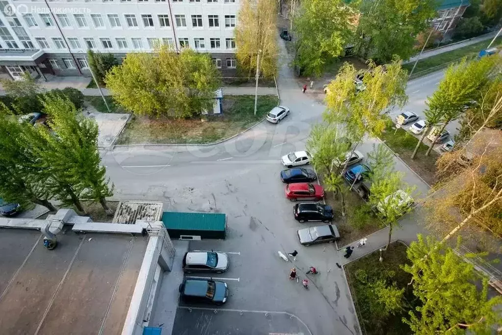 3-комнатная квартира: Тюмень, улица Червишевский Тракт, 15/2 (61.6 м) - Фото 0