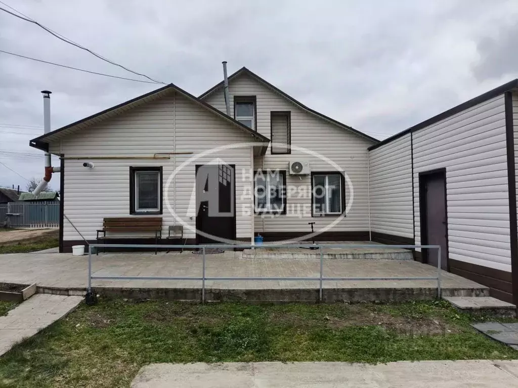 Дом в Пермский край, Чайковский городской округ, с. Ольховка ул. ... - Фото 0