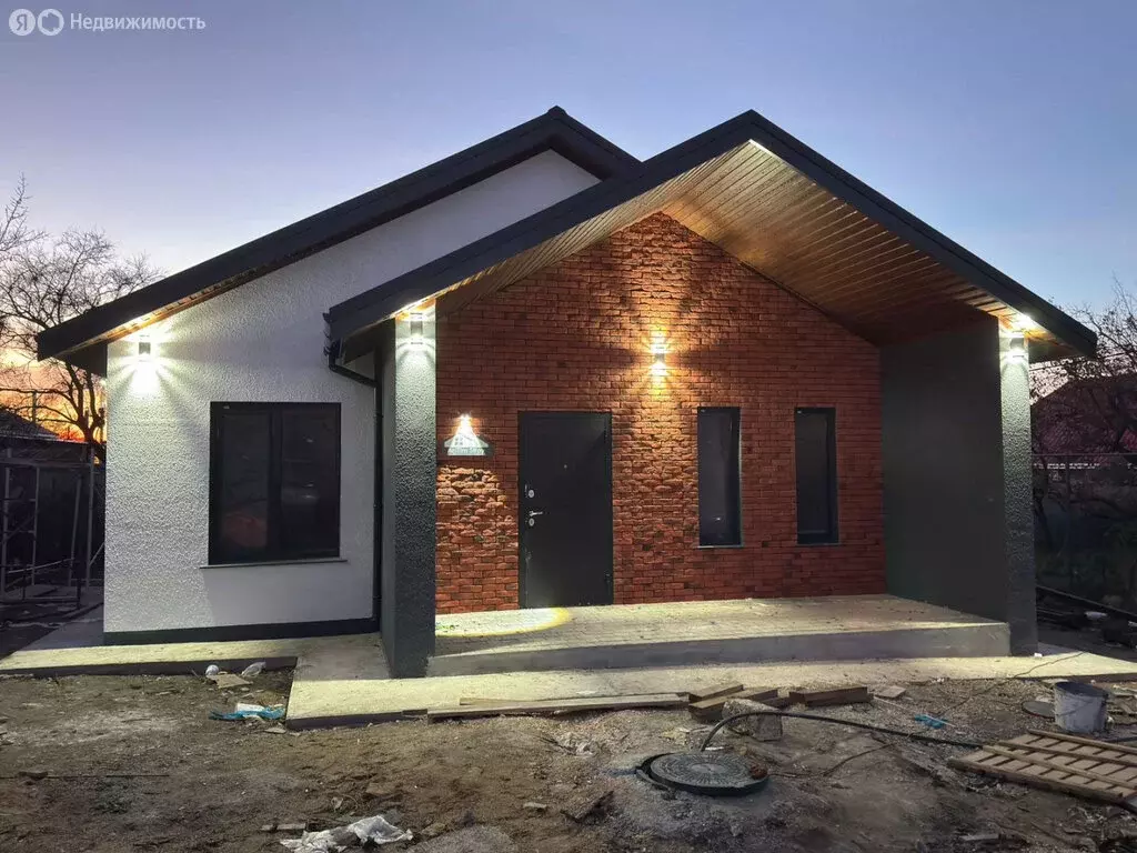 Дом в Симферополь, 33-я улица Коллективных Садов (90 м) - Фото 1