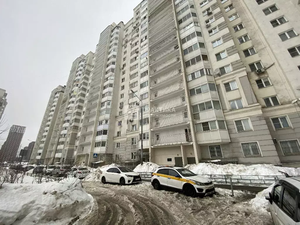 Продается 2-комнатная квартира - Фото 1