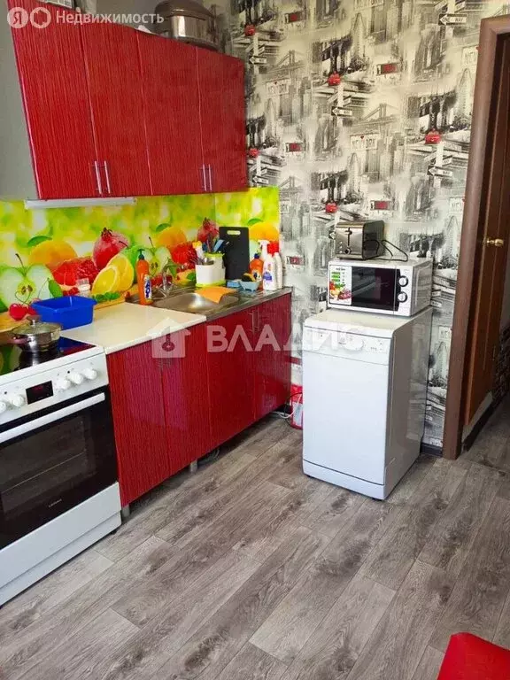 4-комнатная квартира: Тобольск, 10-й микрорайон, 40 (78 м) - Фото 1