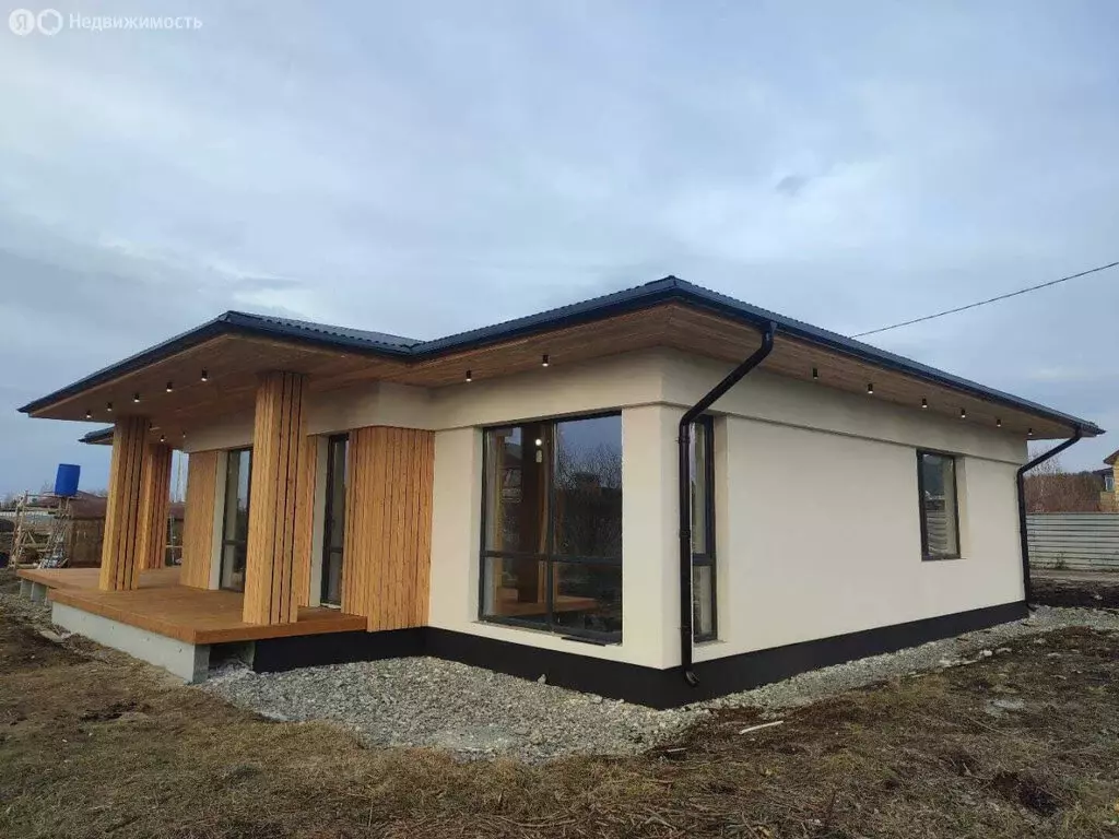 Дом в село Горный Щит, улица Редколесья, 103У (137 м) - Фото 0