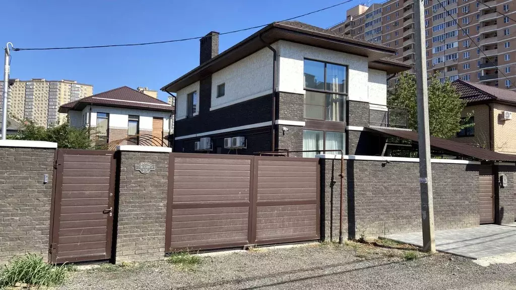 Дом в Краснодарский край, Краснодар ул. Профсоюзная, 2А (170 м) - Фото 1