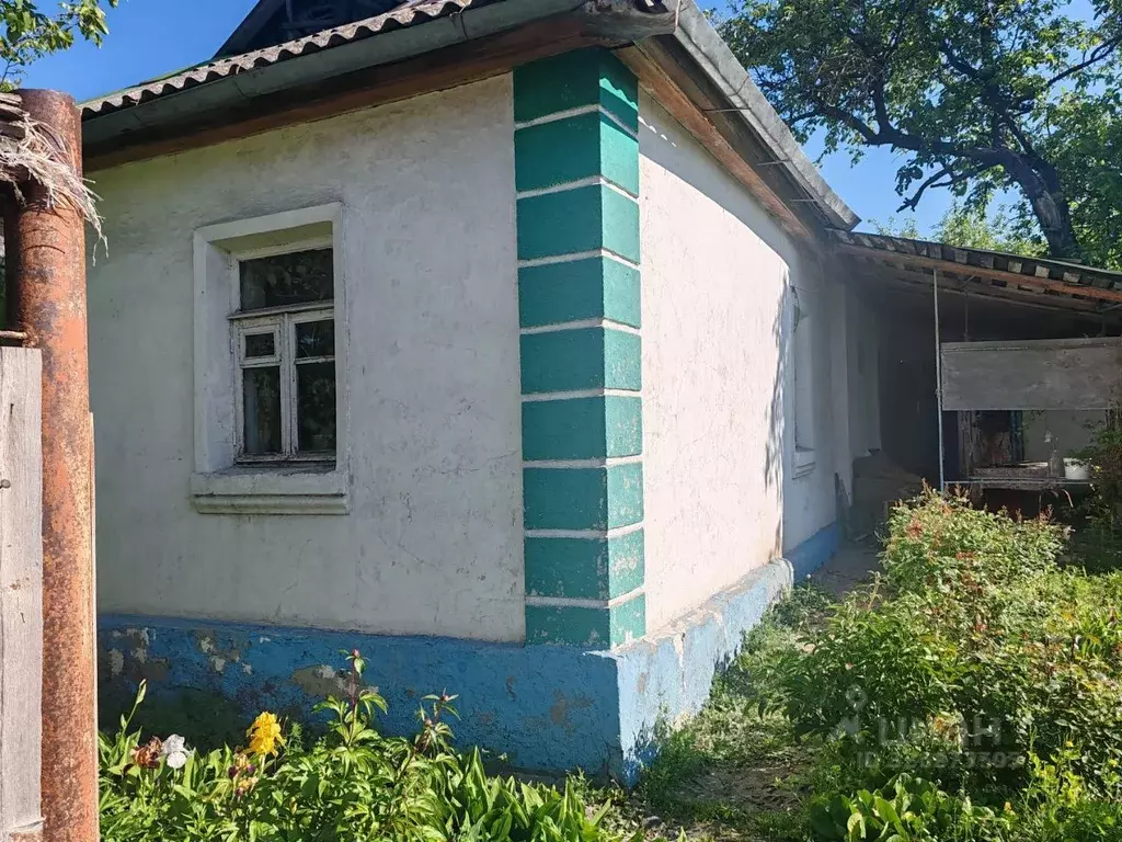 Дом в Белгородская область, Губкин Коммунистическая ул. (69 м) - Фото 1