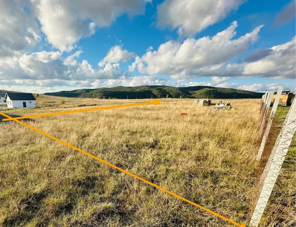 Участок в Крым, Симферопольский район, Добровское с/пос, с. Пионерское ... - Фото 1