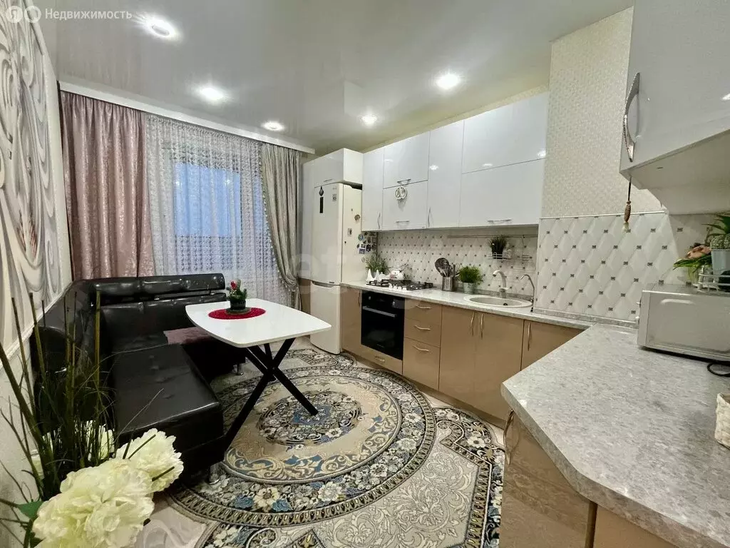 3-комнатная квартира: Саранск, улица Победы, 15 (63 м) - Фото 2