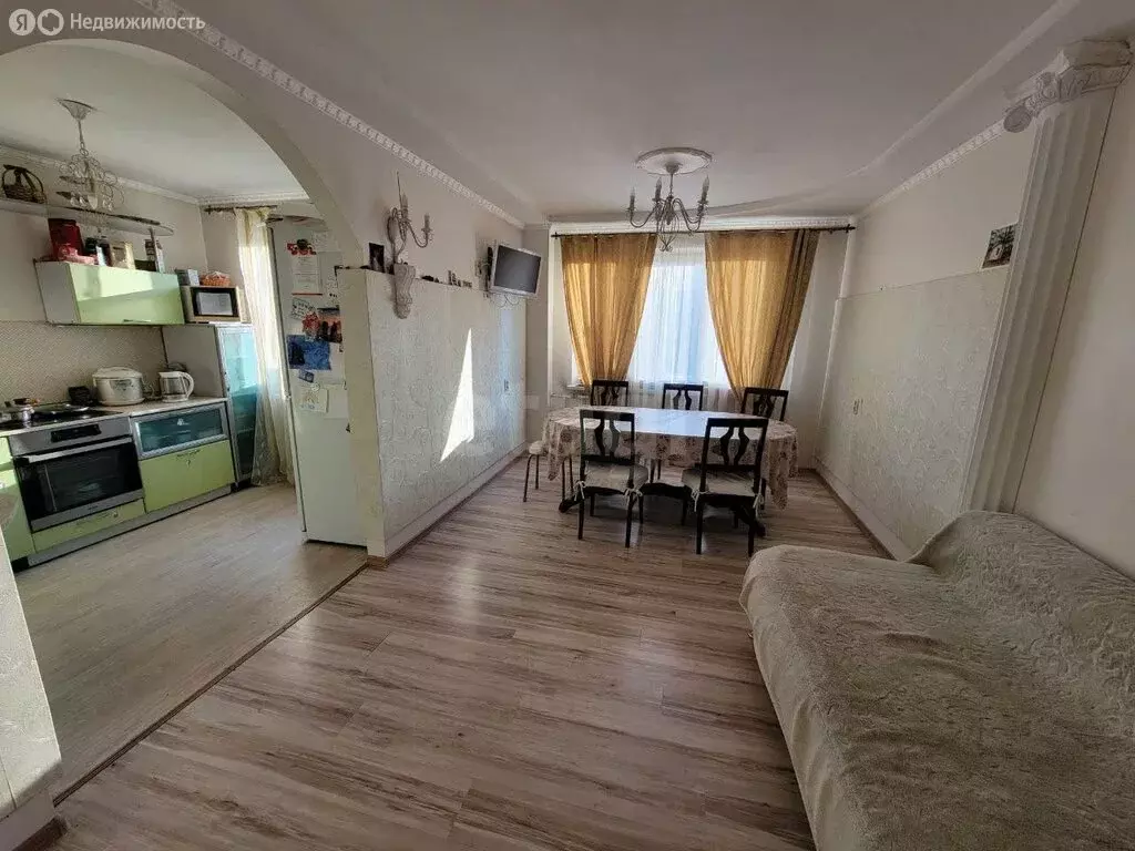 5-комнатная квартира: Златоуст, 3-я Демидовская улица, 27 (104.6 м) - Фото 0