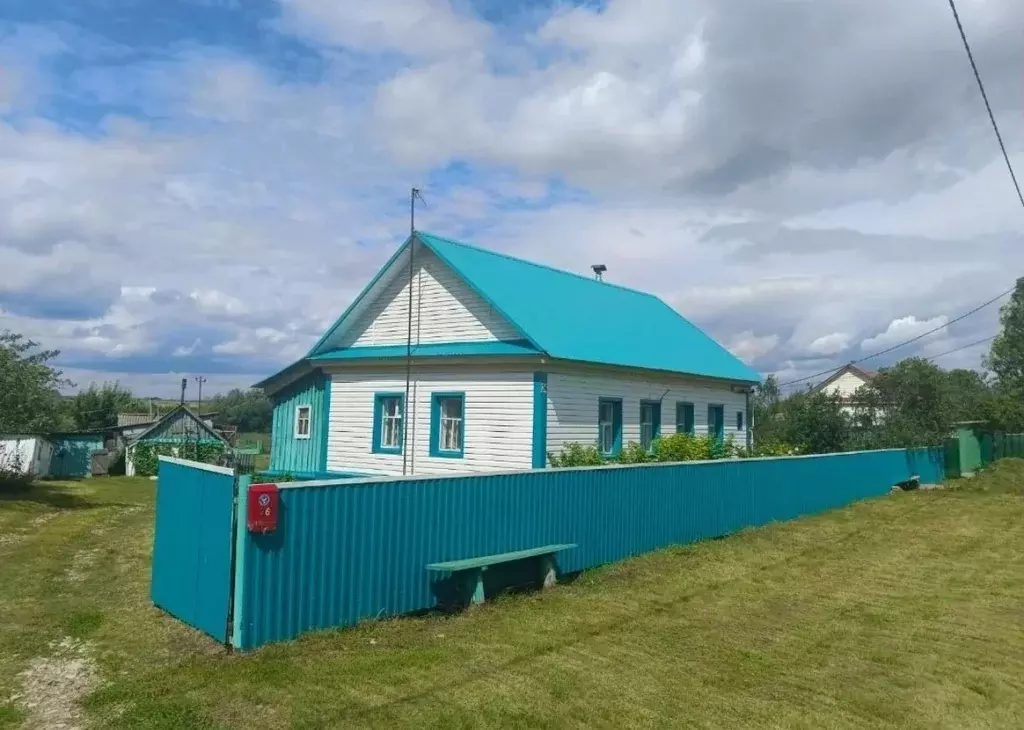 Дом в Башкортостан, Давлекановский район, Шестаевский сельсовет, д. ... - Фото 0