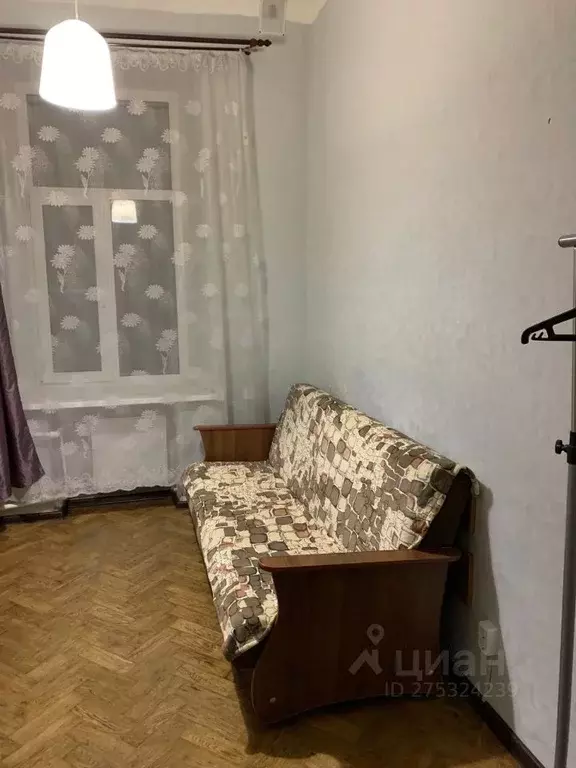 Комната Санкт-Петербург просп. Большой Васильевского острова, 56 - Фото 1