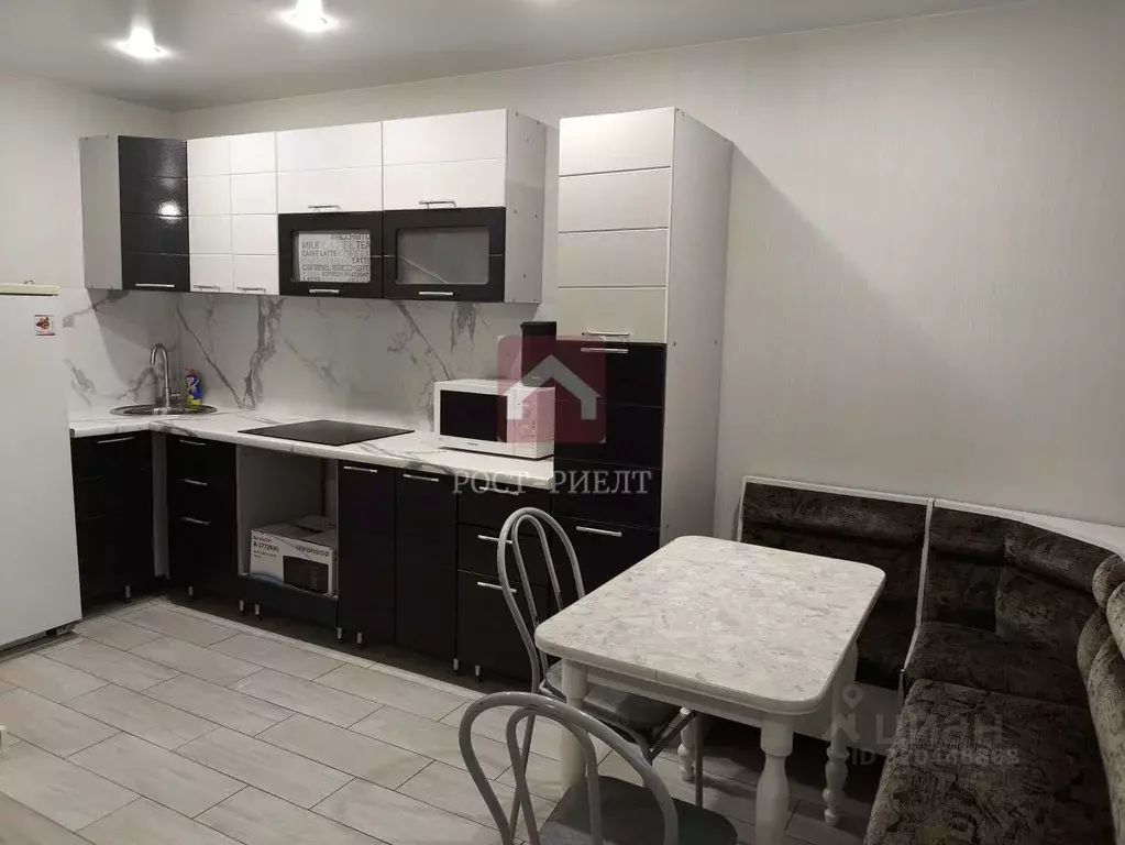 2-к кв. Саратовская область, Саратов проезд 1-й Аэродромный, 2 (44.0 ... - Фото 1