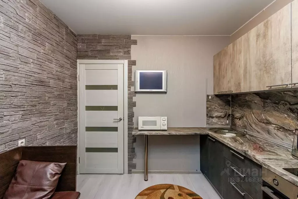 1-к кв. Тюменская область, Тюмень ул. Новоселов, 107к2 (27.4 м) - Фото 2