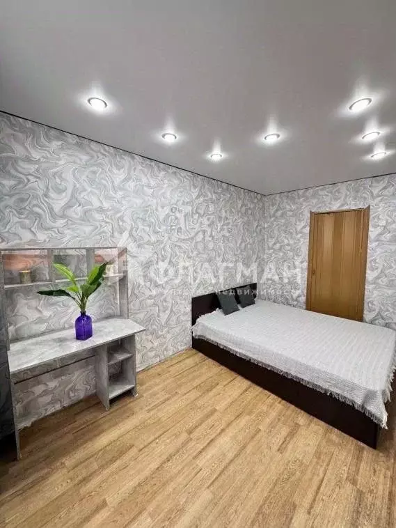 3-к кв. Иркутская область, Усолье-Сибирское ул. Коростова, 33 (59.2 м) - Фото 1