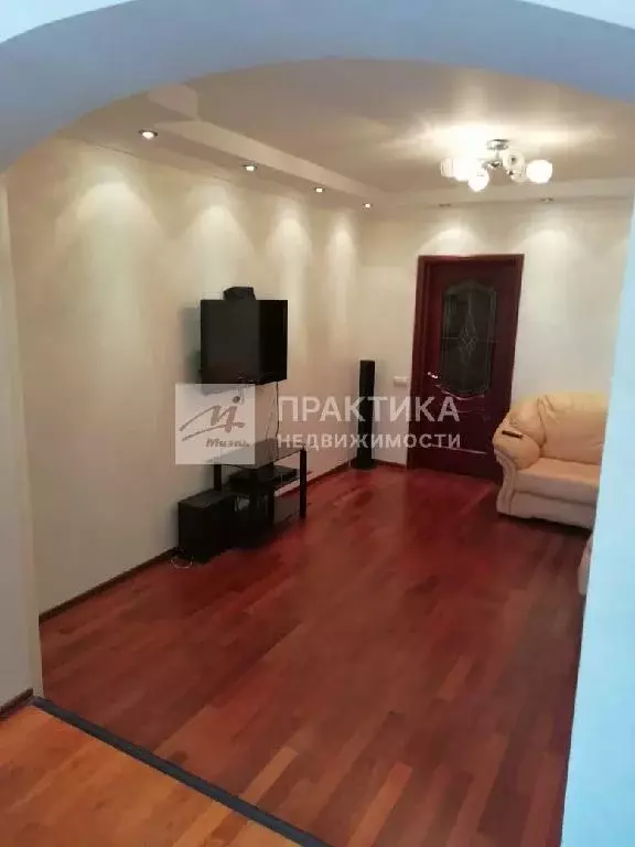 Продается 3-комнатная квартира - Фото 1