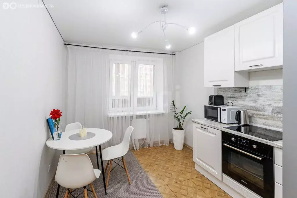 1-комнатная квартира: Тюмень, Депутатская улица, 110 (37.7 м) - Фото 1