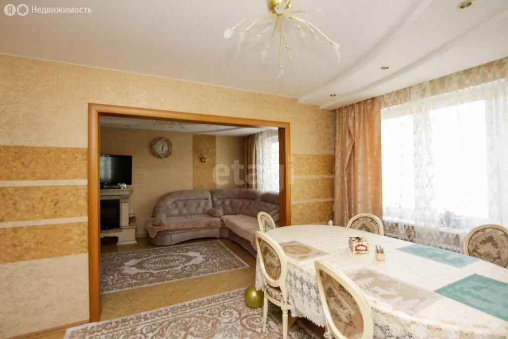7-комнатная квартира: Челябинск, улица Братьев Кашириных, 54 (149.5 м) - Фото 1