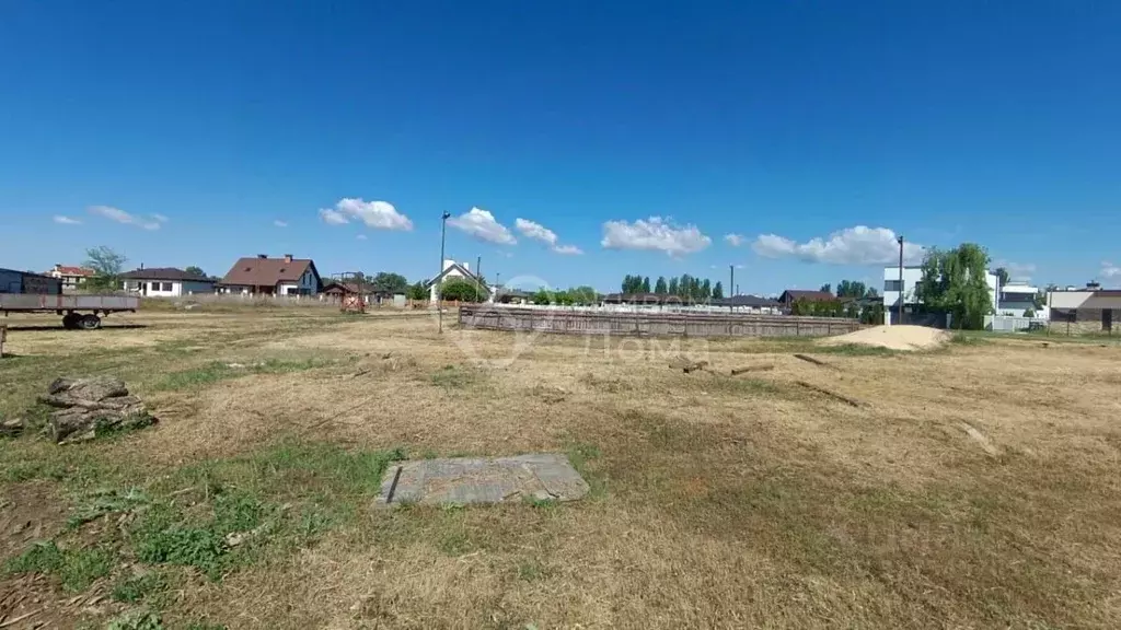 Участок в Волгоградская область, Среднеахтубинский район, Кировское ... - Фото 1