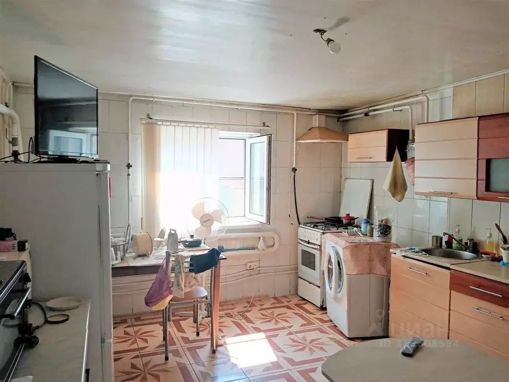 Дом в Краснодарский край, Темрюк ул. Парижской Коммуны, 47 (102 м) - Фото 1