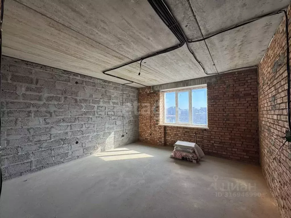 3-к кв. Карачаево-Черкесия, Черкесск Крайняя ул., 72 (92.0 м) - Фото 0