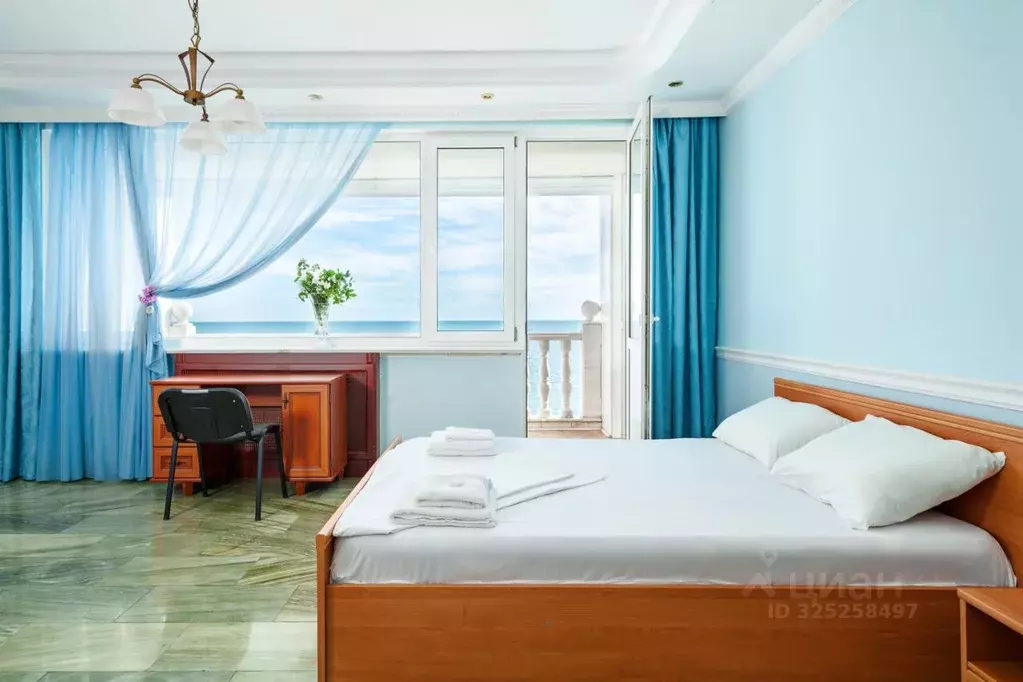 Дом в Краснодарский край, Сочи Новороссийское ш., 27 (400 м) - Фото 1