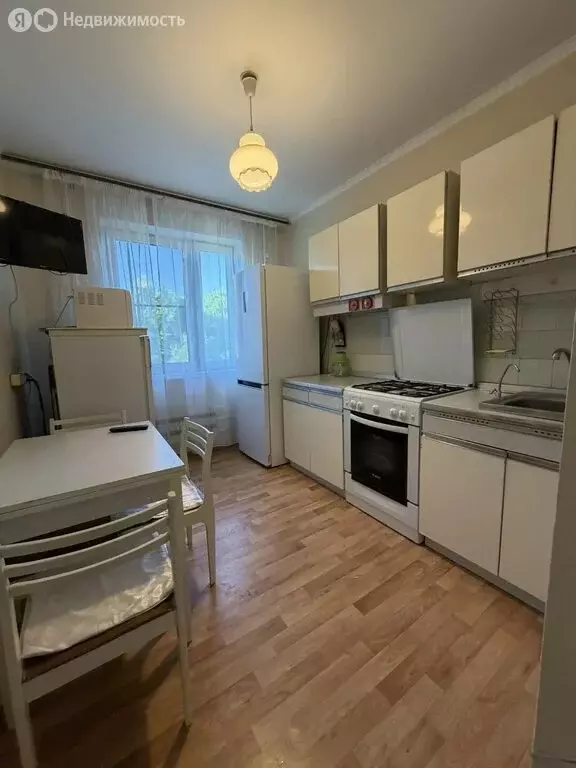 3-комнатная квартира: Казань, улица Комиссара Габишева, 19 (65.1 м) - Фото 1