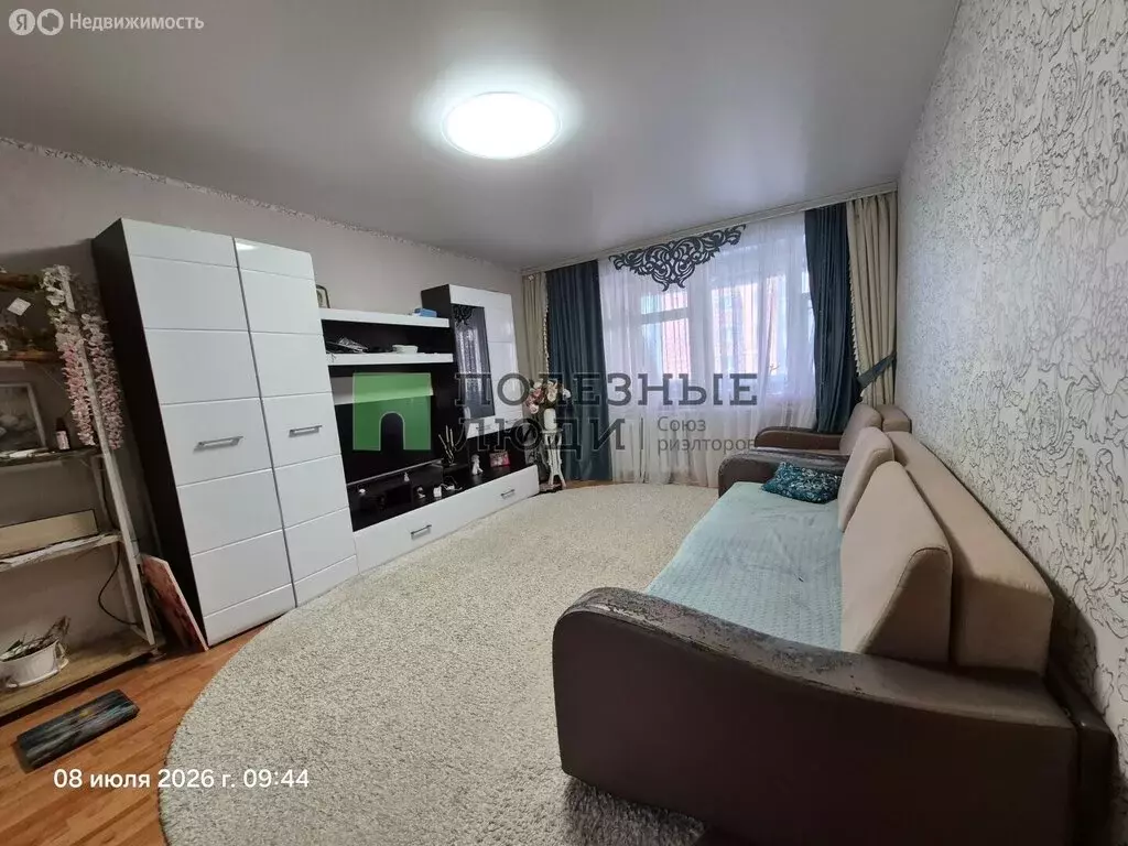 3-комнатная квартира: Агрыз, улица Максима Горького, 13 (61.9 м) - Фото 1